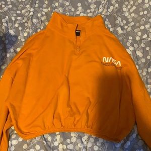 Fashion nova crop top